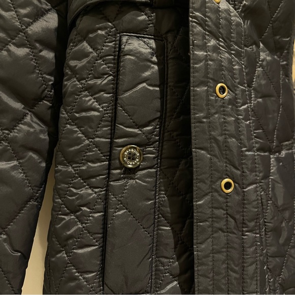 Barbour Evie Quilted Jacket in Black (US 4 / UK 8) - Picture 8 of 16